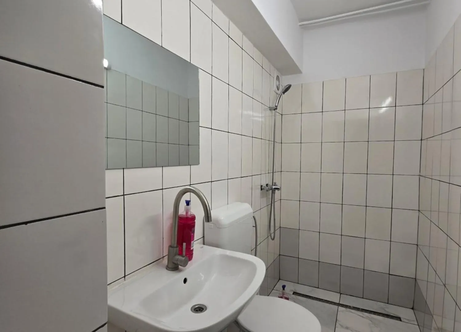 Z Villa Bucureşti 0*,